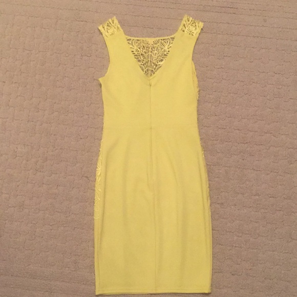 Wore once to a wedding - Picture 2 of 4